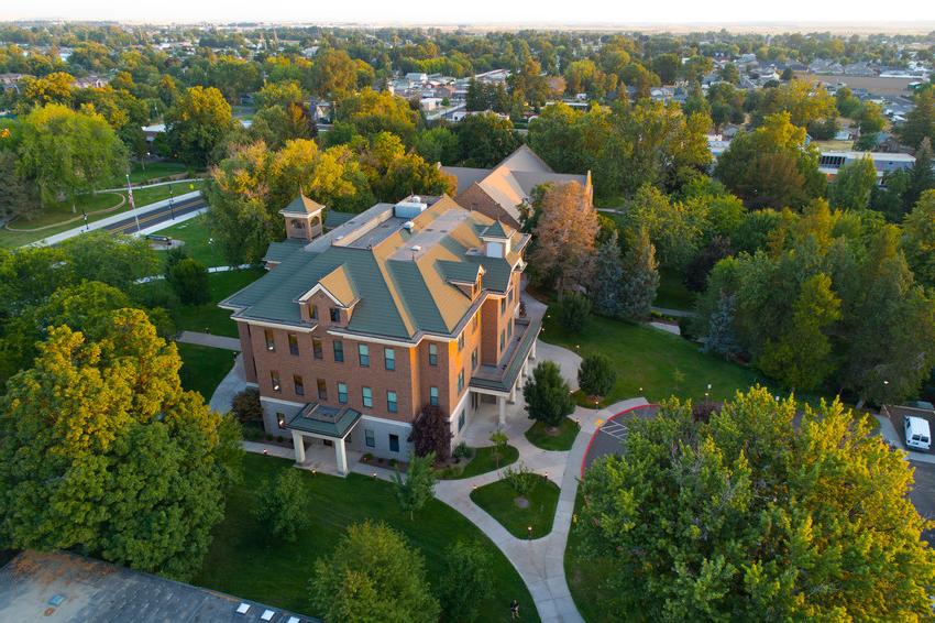 An aerial photo of the WWU administration building.